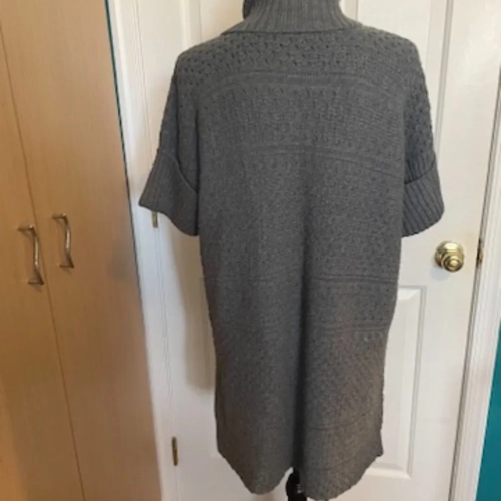 Like New! Nine West Wool Blend Gray Sweater Dress Size S - Picture 11 of 13